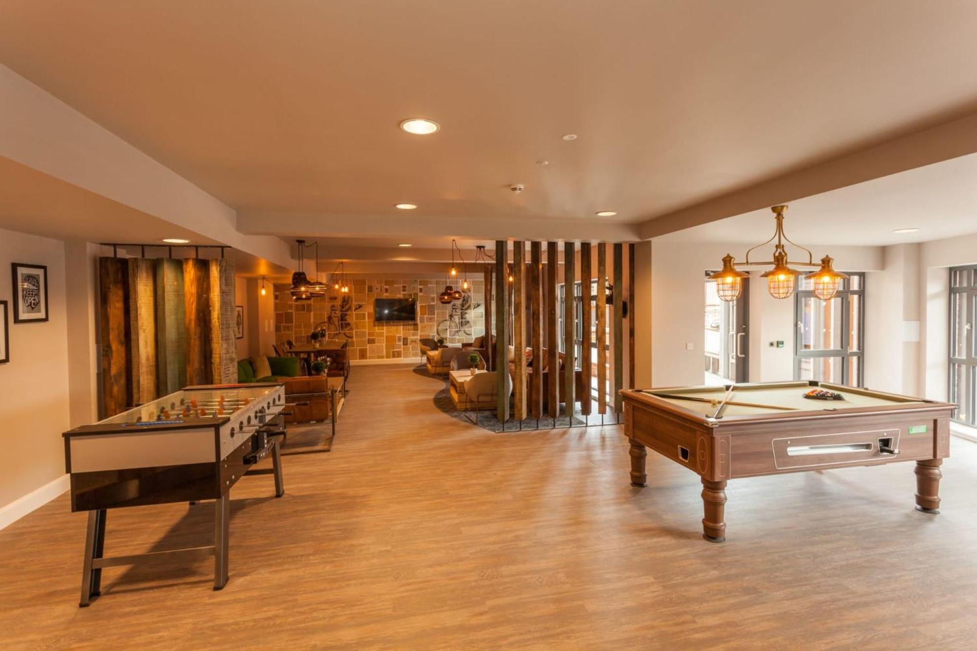 Apartment Lavish At House In Exclusive For Students